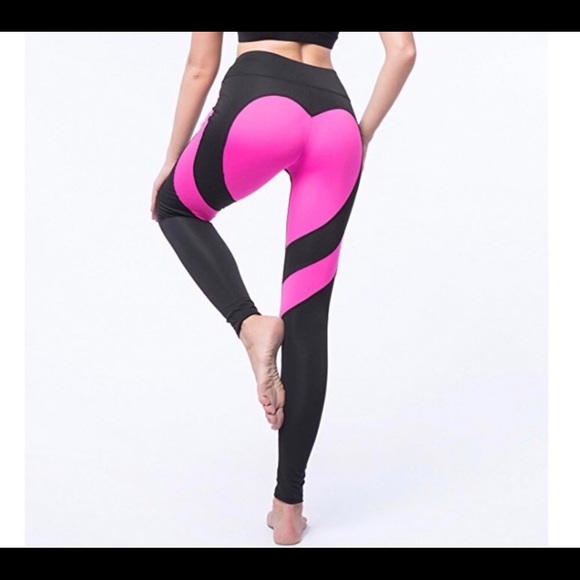 SALE💗Heart fitness leggings - Picture 4 of 5